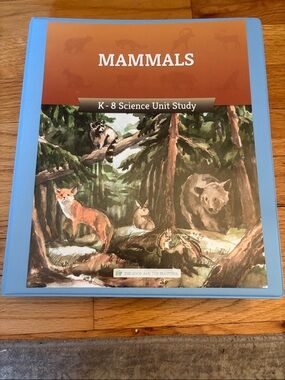 The Good and the Beautiful Mammals K-8 Science Unit Study - Blue